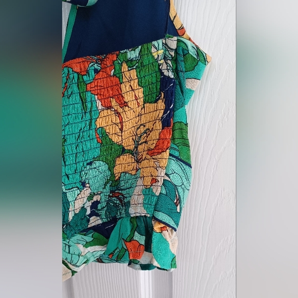 NWT Colorful Band Of The Free Halter Top - Picture 4 of 9